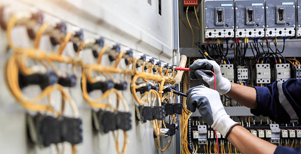 Professional Electrician technician working in Elkridge, MD